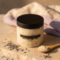 Gommage corps lavande naturel avec cuillère en bois et fleurs de lavande — Sleeping Zen